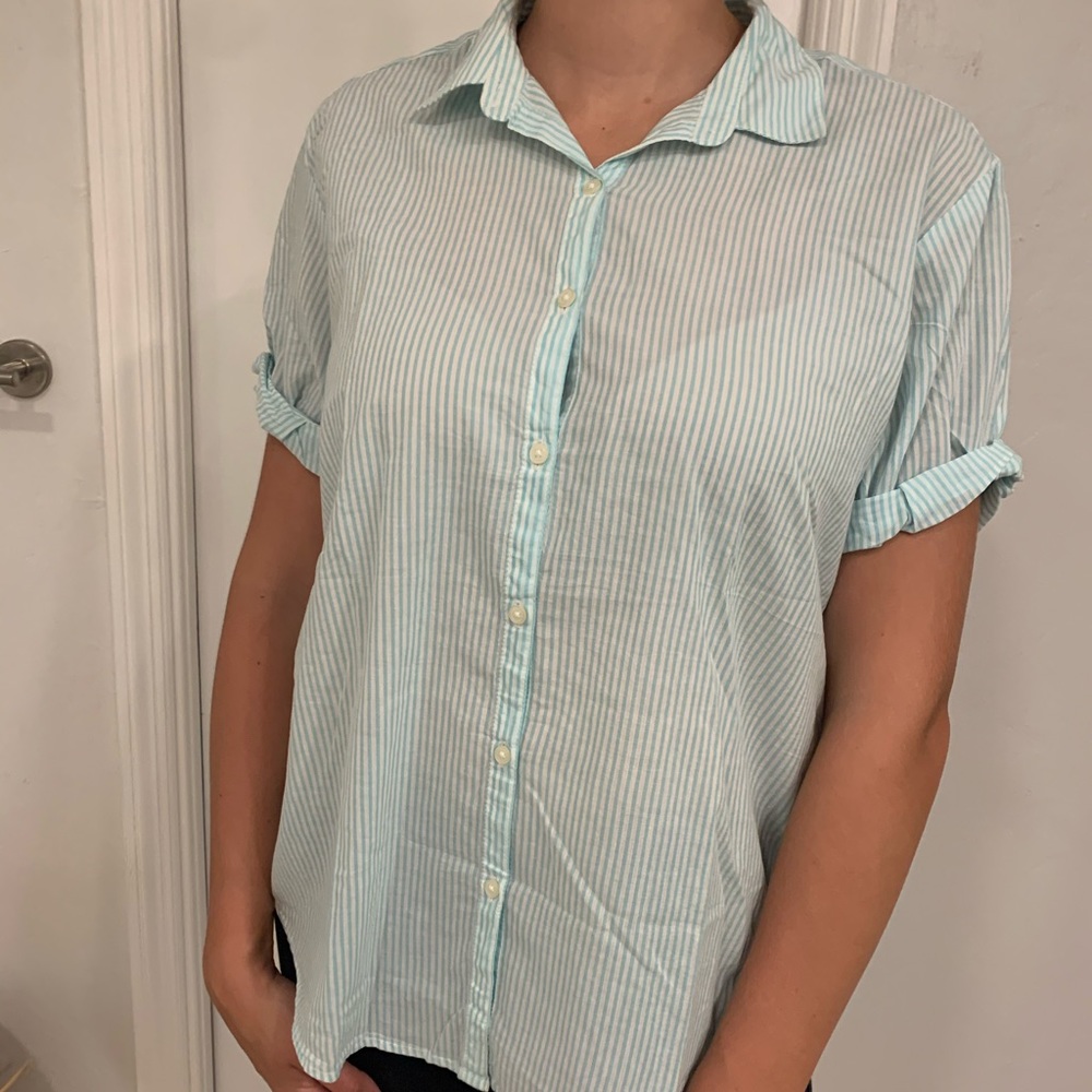 GAP Short Sleeve Dress Shirt